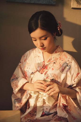 揭秘！3个让上司满足的人妻秘诀，你知道几个？